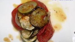 Recepta de cuina de Ratatouille amb vinagreta de melmelada de pebrots vermells i vermouth