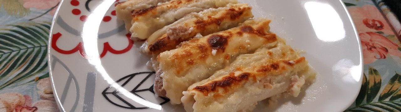 Canelons amb botifarra de perol