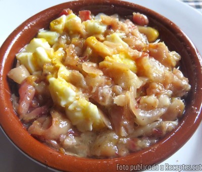 Recepta de cuina de Cassoleta de peu de porc amb ou ferrat