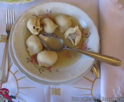 Recepta de cuina de Brou amb galets farcits