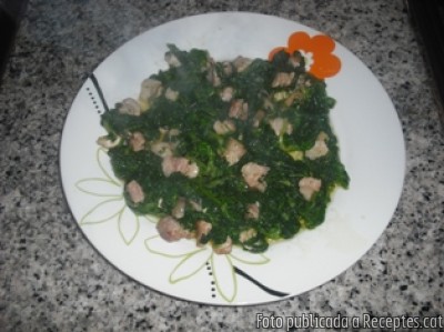 Recepta de cuina de Espinacs amb cansalada