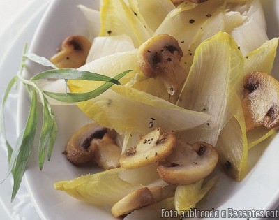 Recepta de cuina de Endívies amb bolets