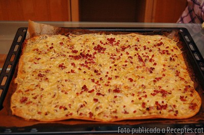 Recepta de cuina de Coca de l'Alsàcia - Elsässer Flammkuchen