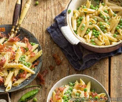 Recepta de cuina de Pasta amb mortadel·la i pèsols