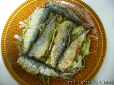 Recepta de cuina de Sardines amb llit d'alls tendres