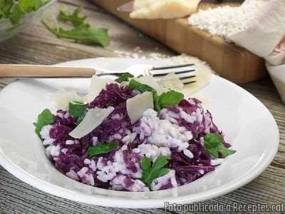 Recepta de cuina de Risotto de col llombarda o col morada