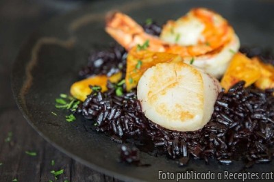 Recepta de cuina de Risotto negre amb marisc