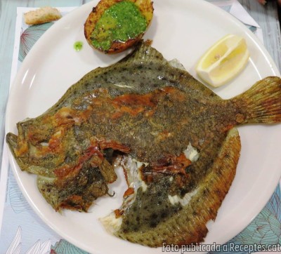Recepta de cuina de Turbot a la planxa amb patata al caliu