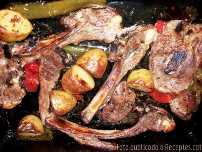 Recepta de cuina de Xai al forn amb pebrots i patates