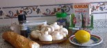Xampinyons farcits de patata i coronats amb mini-ous
